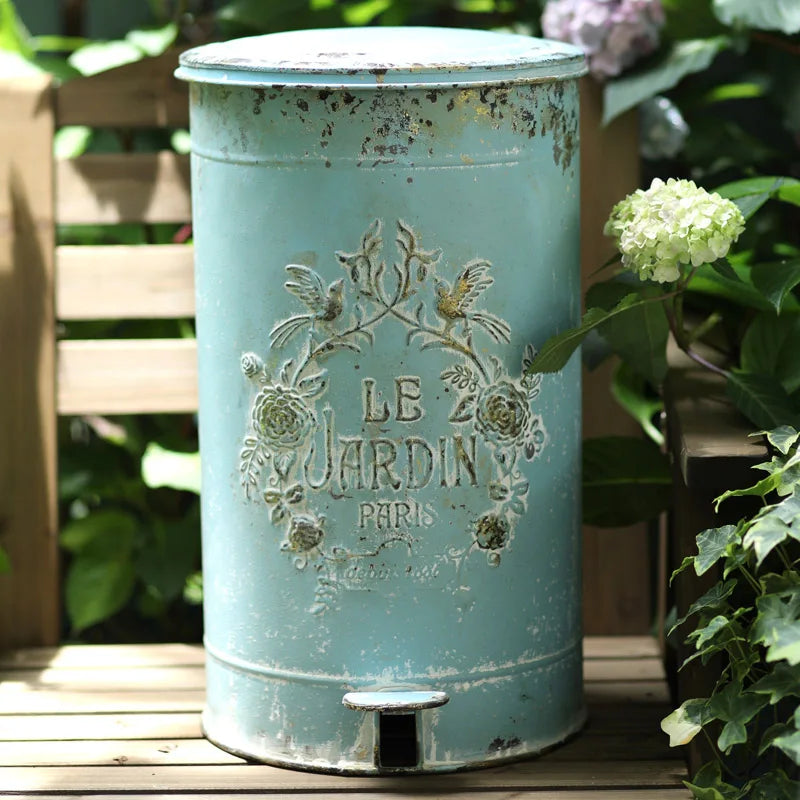 Metal Round Trash Can Suitable For Kitchen And Outdoor GardenRural Waste Basket Farmhouse Tavern Storage Barrel