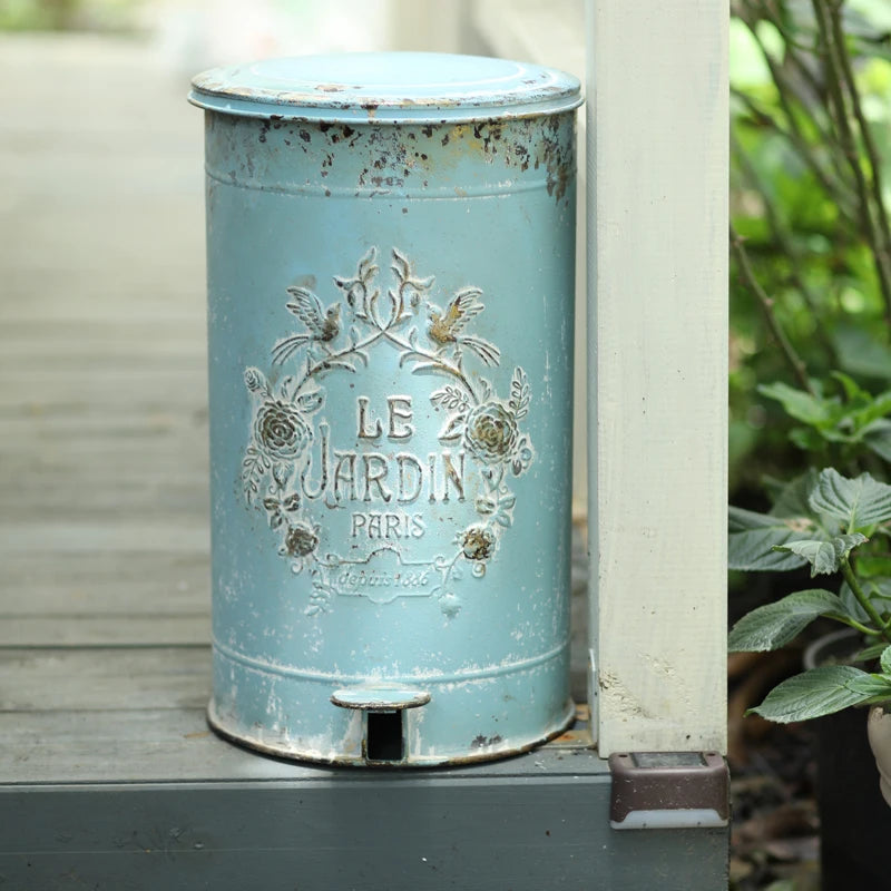 Metal Round Trash Can Suitable For Kitchen And Outdoor GardenRural Waste Basket Farmhouse Tavern Storage Barrel